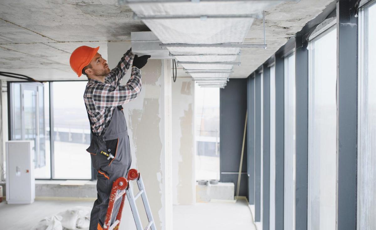 Muchos de los trabajos de las empresas de construccion se centran en el acondicionamiento en viviendas unifamiliares. | SHUTTERSTOCK