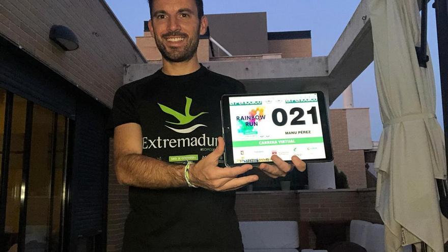 El periodista extremeño de Telemadrid Manu Pérez se une a la Rainbow Run Extremadura