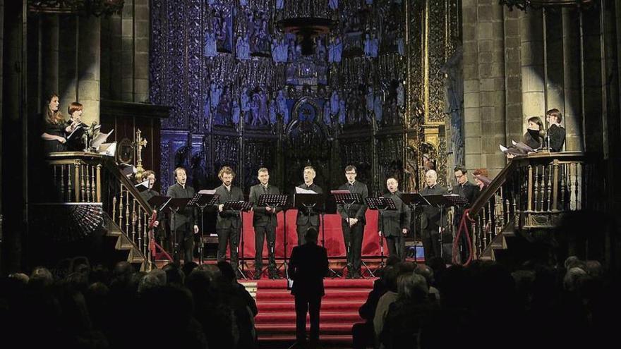 Actuación de Les Éléments en la Catedral de Ourense. // Jesús Regal