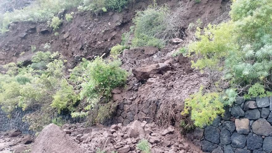 Storm Therese Triggers Road Closures and Landslide Risks in Northern Tenerife