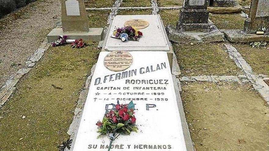 Tumba de Fermín Galán en el cementerio de Huesca