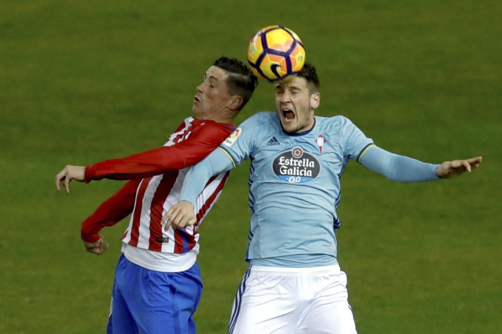 Las mejores fotografías del partido del conjunto celeste en el Vicente Calderón