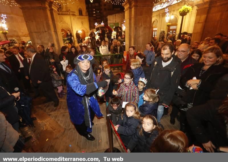 El Cartero Real recogió las ilusiones de los niños de Castellón