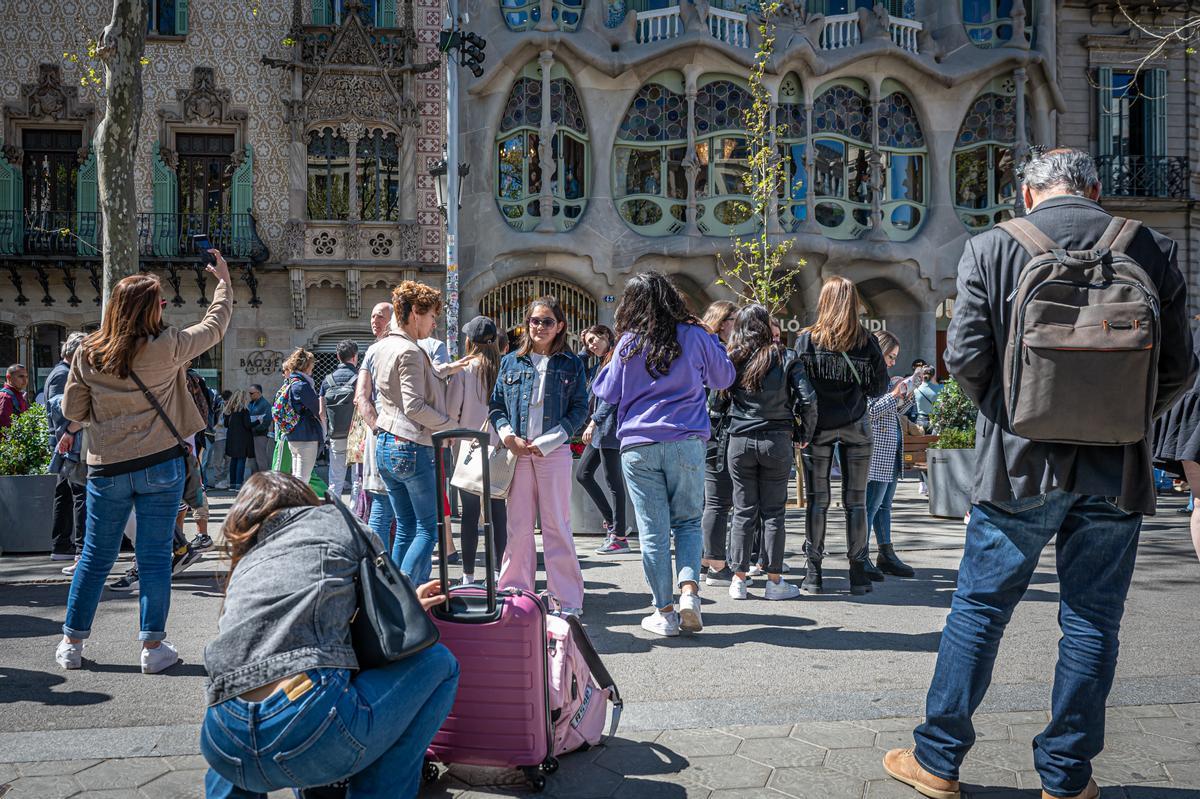 Los turistas inundan Barcelona en Semana Santa