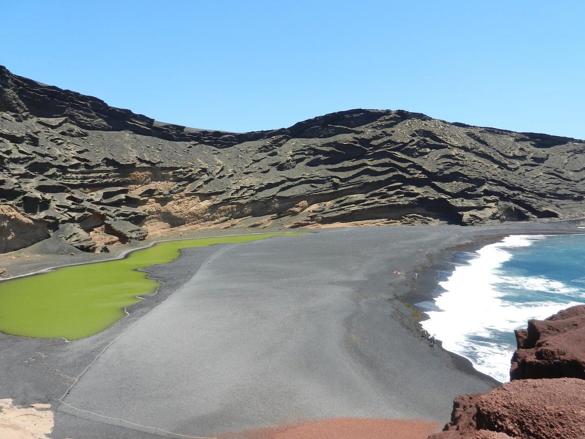 Laguna de los Clicos (Islas Canarias) 550 menciones