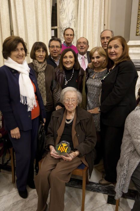 Homenaje a los 25 vecinos centenarios de Valencia