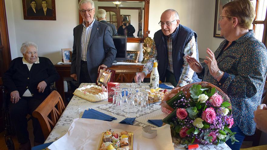 Medio siglo de vida en Pontevedra y otro medio, en Valga