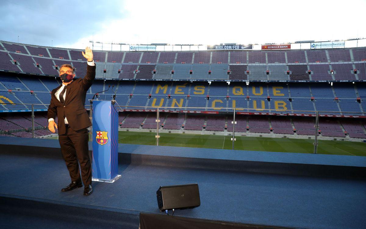 Laporta, en su toma de posesión como nuevo presidente del Barça en el Camp Nou.