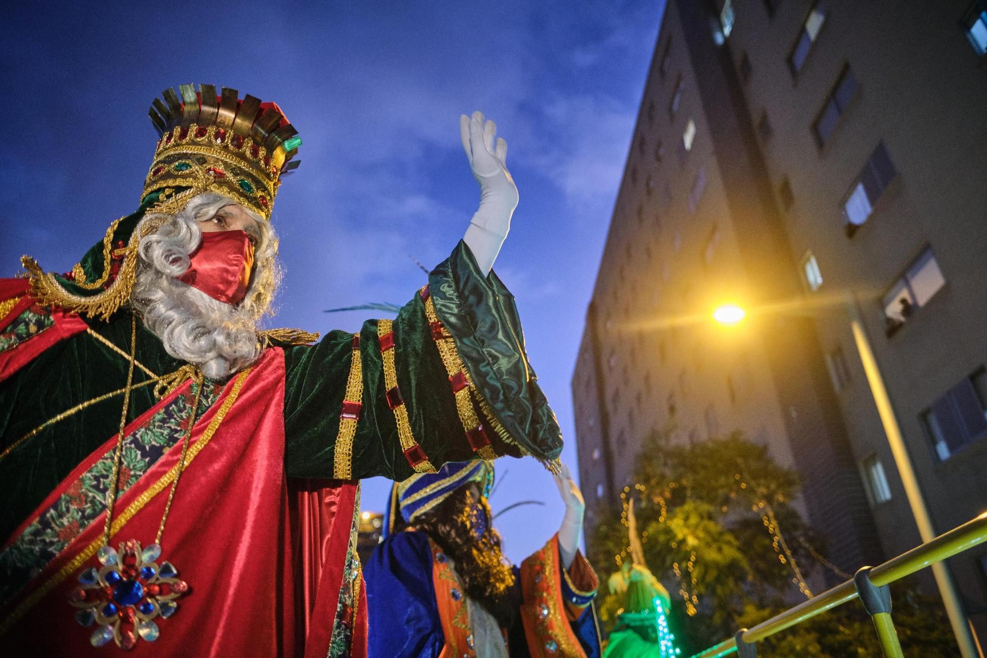 Los Reyes magos recorren Santa Cruz