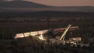Un extranjero fallecido, siete heridos y 24 en situación desconocida en el accidente de tren de Urda