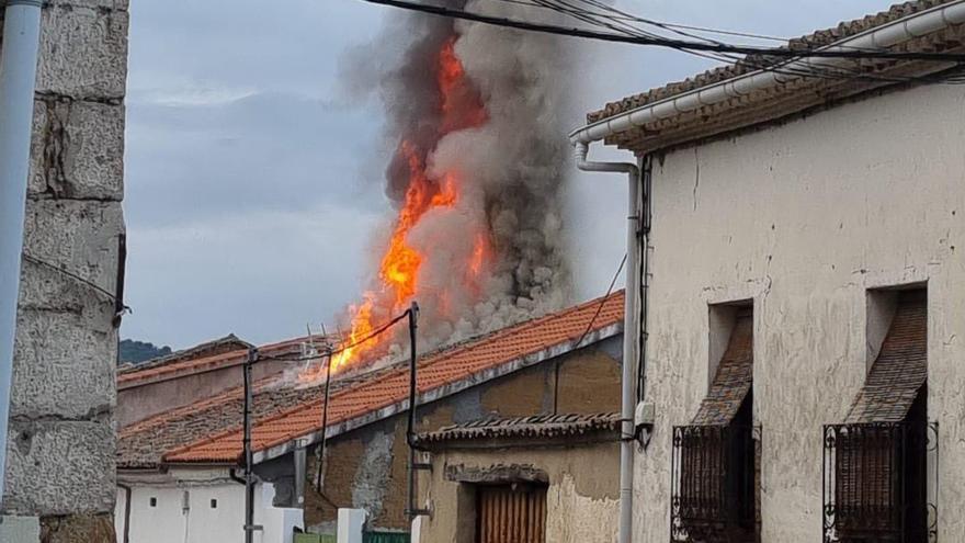 Castilla y León registra dos incendios diarios en viviendas
