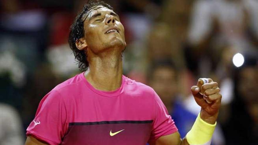 Nadal celebra su victoria en Argentina.