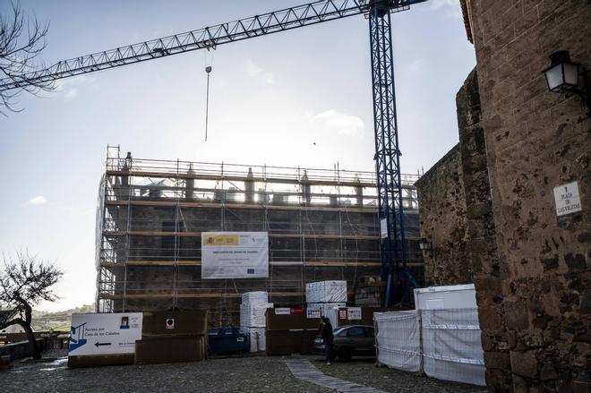 Galería | Así van las obras en la parte antigua de Cáceres