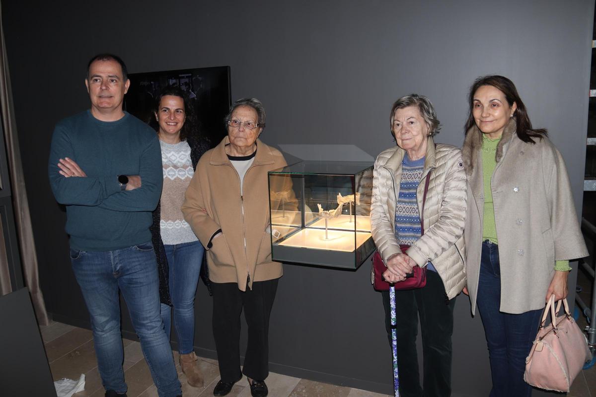 Les imatges del trasllat de la mandíbula de Banyoles al Museu Arqueològic