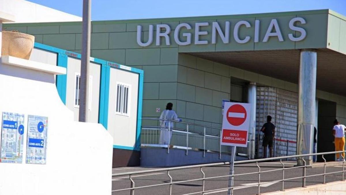 Entrada a urgencias del Hospital Molina Orosa | LP/DLP
