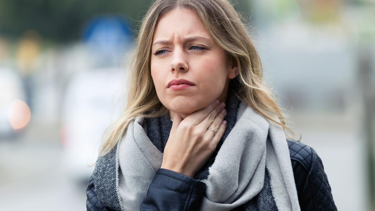 Los mejores trucos para proteger la garganta del frío durante el invierno