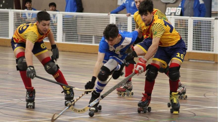 Empat de l’equip de Tercera de l&#039;Hoquei Figueres a la pista del Caldes