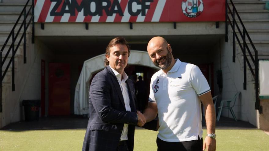 César Villafañe y David Movilla, entrenador del Zamora CF.