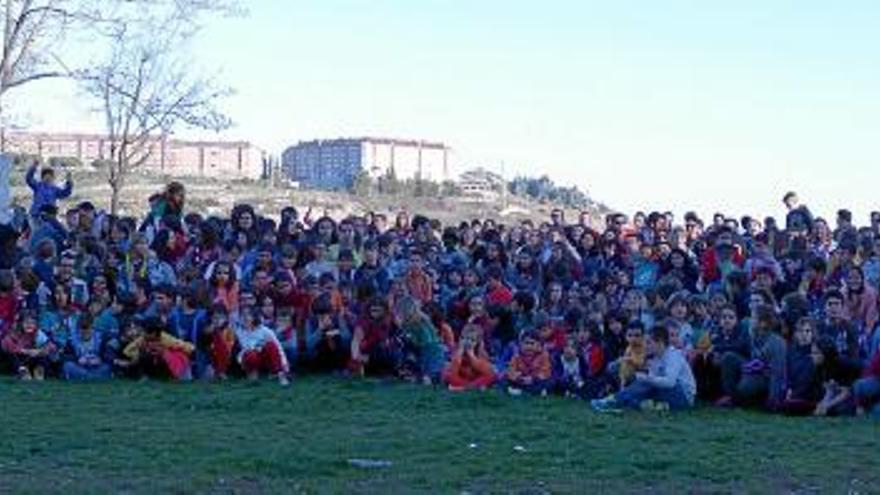 Uns 300 infants participen en una gran trobada d&#039;esplais de Manresa