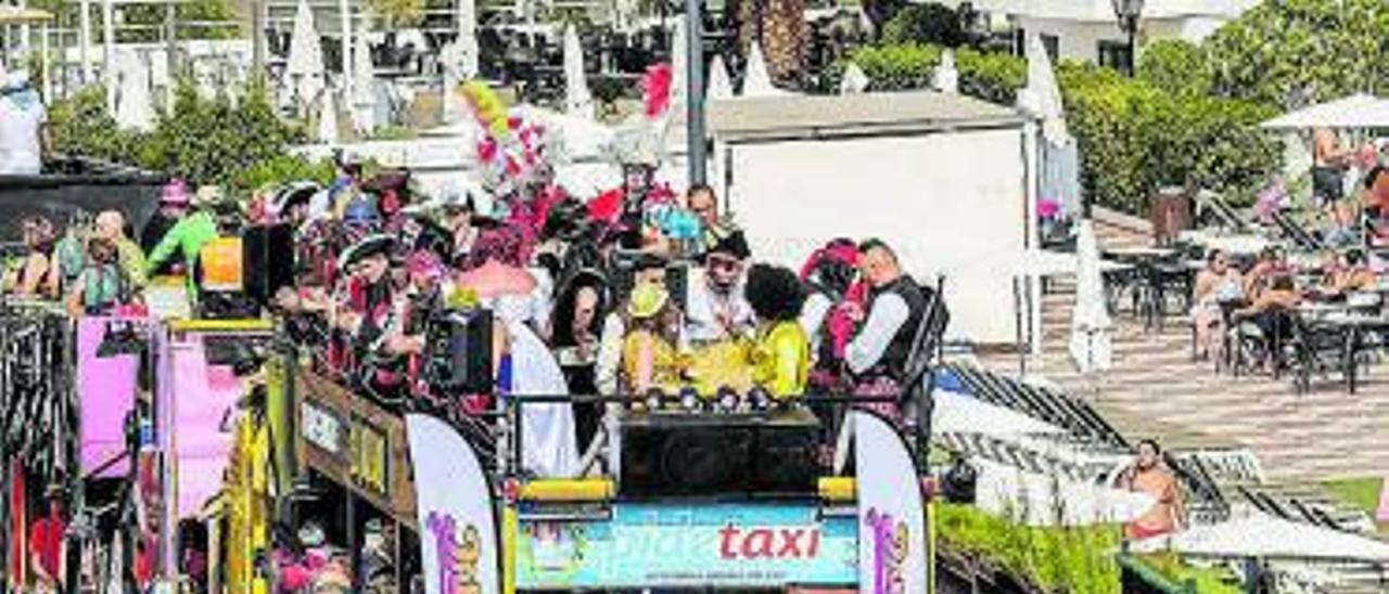 Cabalgata del Carnaval de Maspalomas de este año.  | | JOSÉ CARLOS GUERRA