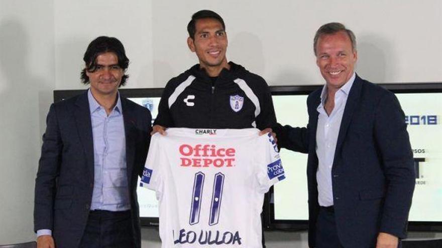 Ulloa debuta con su nuevo club, el Pachuca mexicano