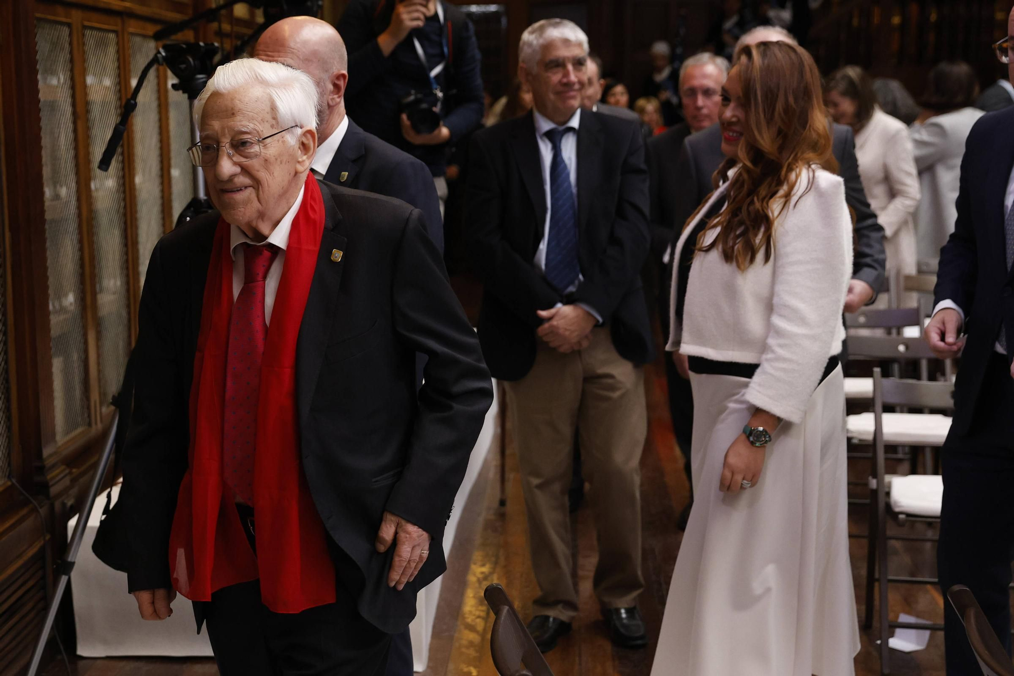 La Princesa Leonor recibe la Medalla de Asturias y el título de Alcaldesa Honoraria de Oviedo.
