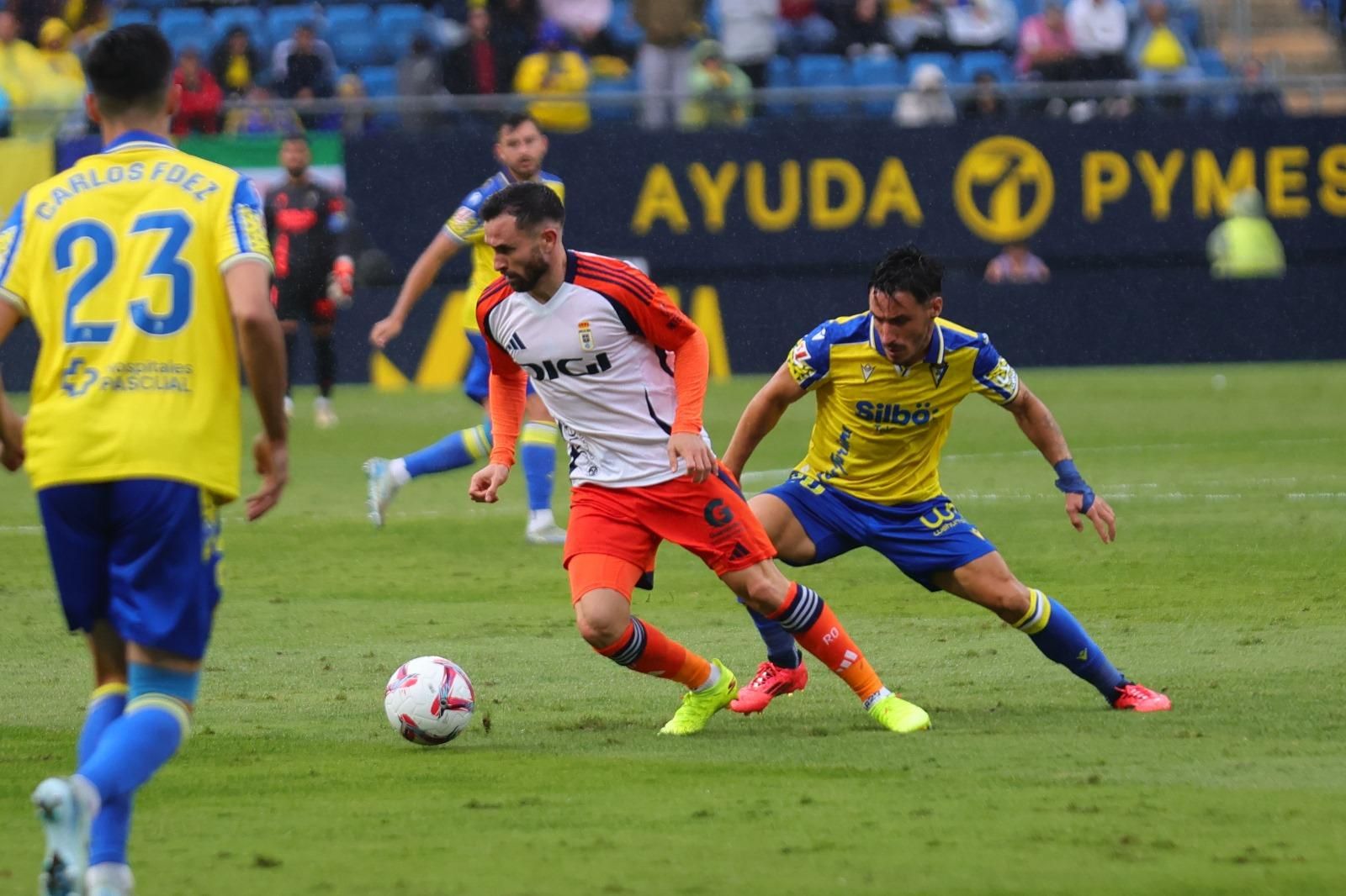 EN IMÁGENES: El Cádiz-Real Oviedo disputado en el Nuevo Mirandilla