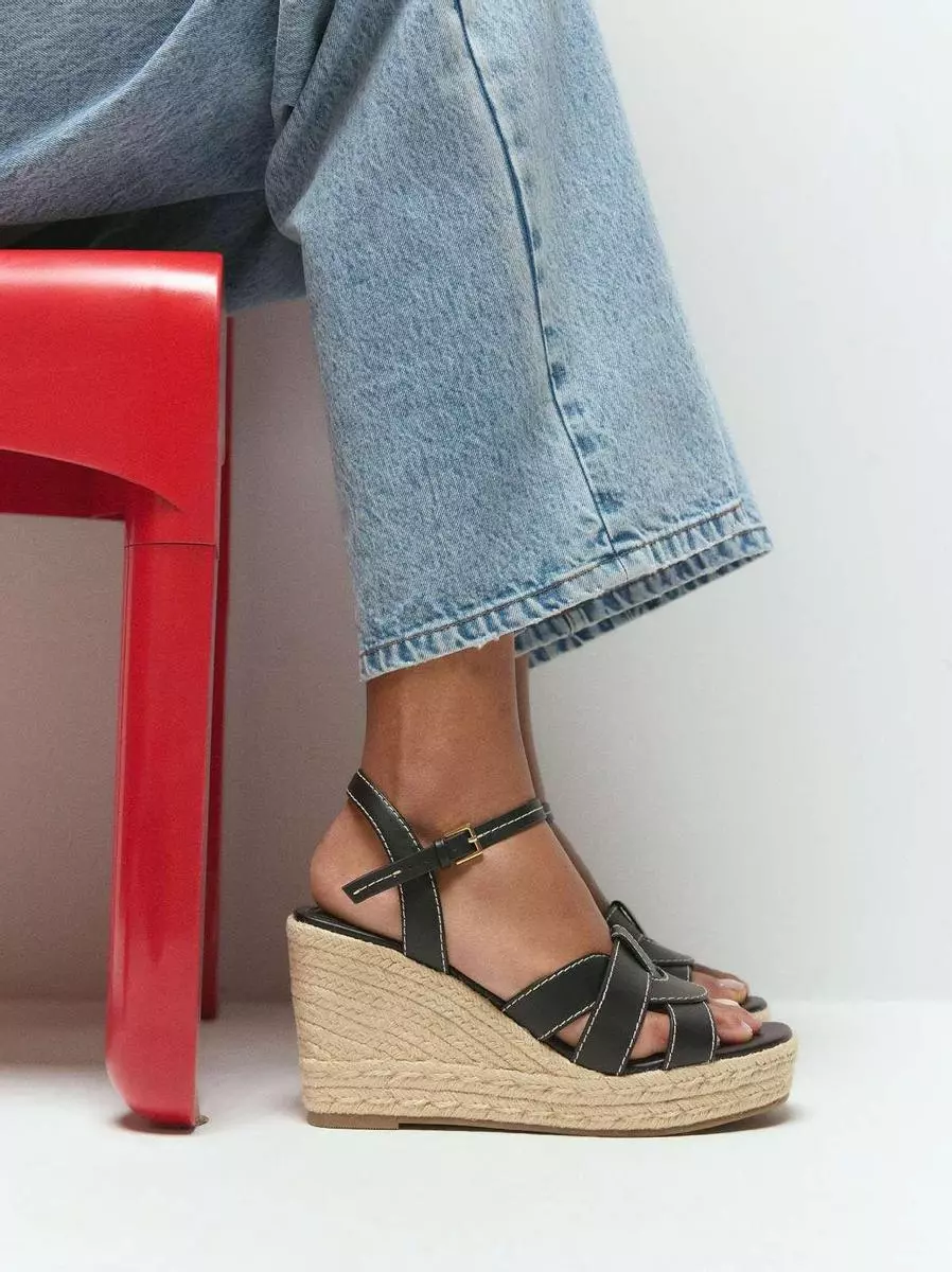 Sandalias con plataforma yute de Parfois