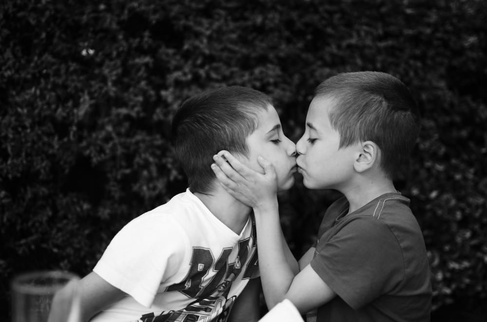 Así ve Paula a Héctor, su hijo autista