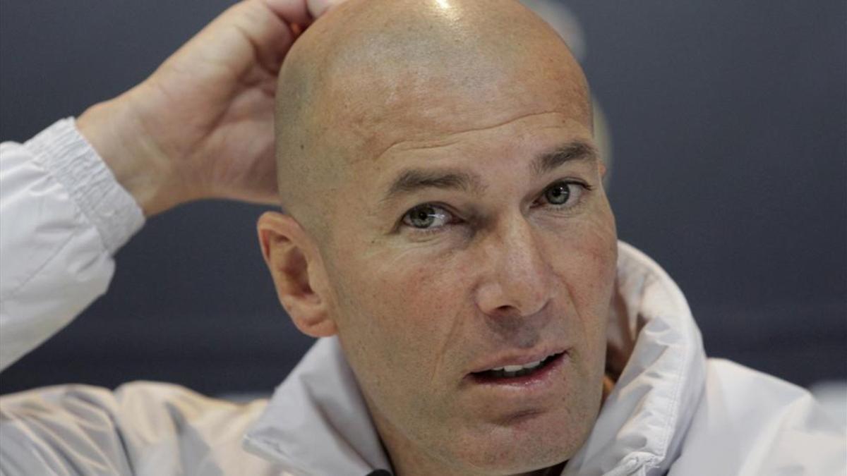 Zidane comparece en la sala de prensa de la Ciudad Deportiva