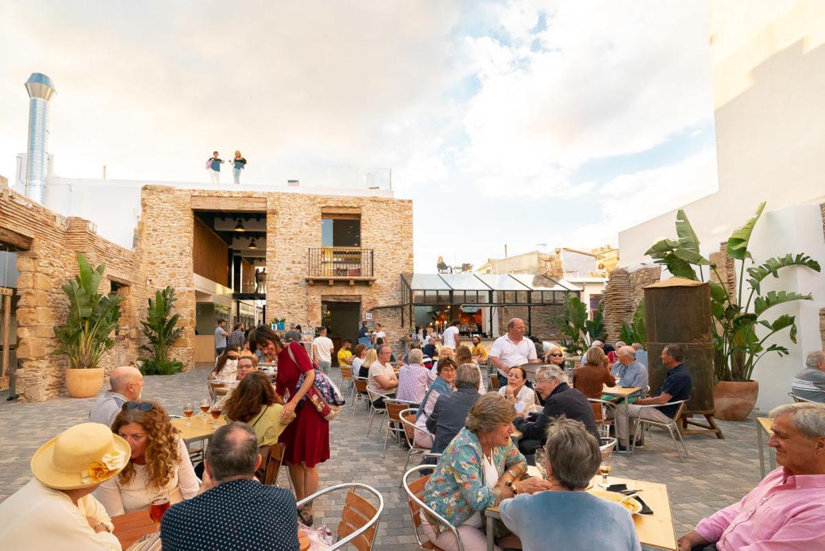 Els Magazinos recupera el esplendor del barrio de Baix la Mar