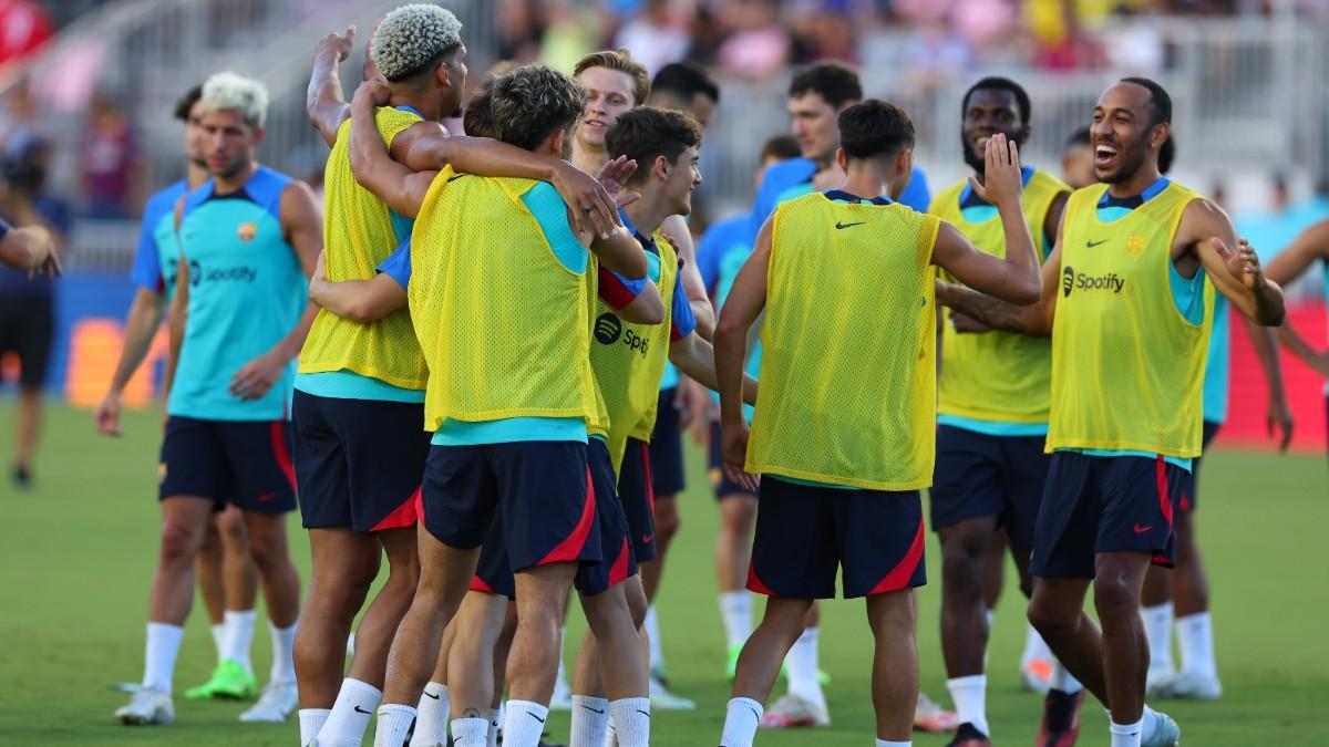 Así fue la celebración efusiva de los futbolistas del Barça tras la victoria en el rondo