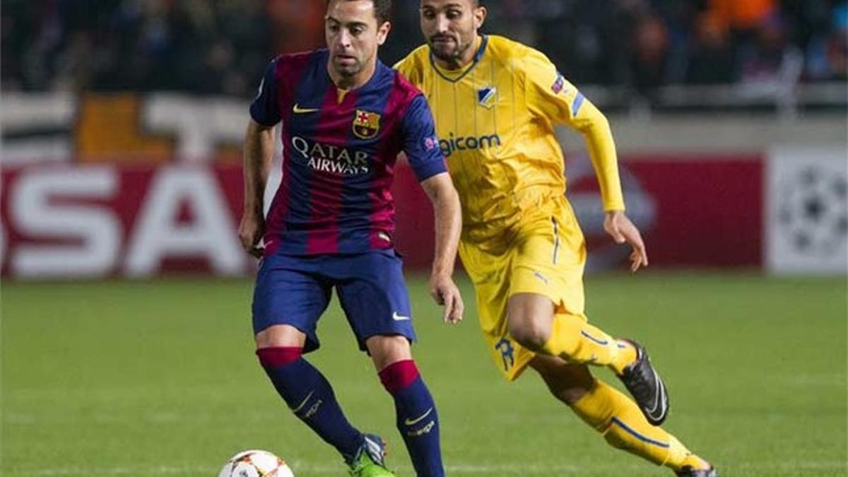 Xavi salió en la segunda mitad ante el APOEL