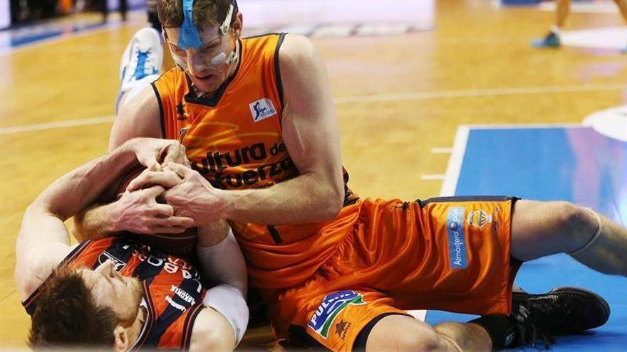 Rafa Martínez da el pase al Valencia Basket (74-73)