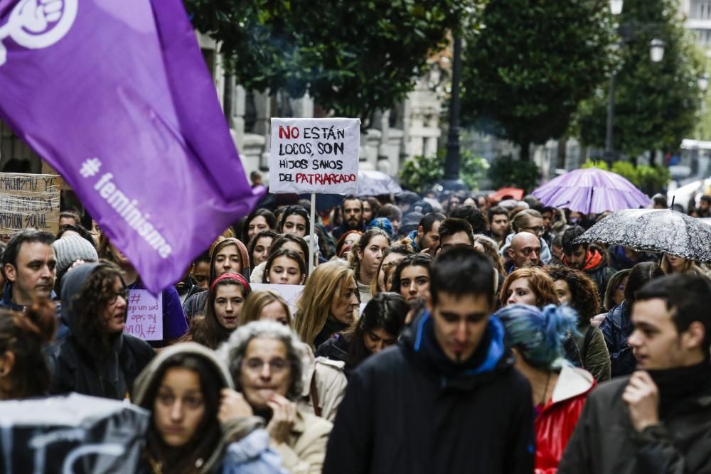 Actos de protesta en Oviedo contra la violencia machista