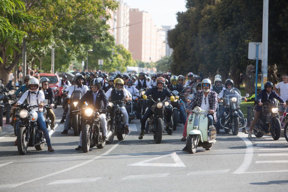 Motos custom y vintage invaden Alicante para luchar contra el cáncer de próstata