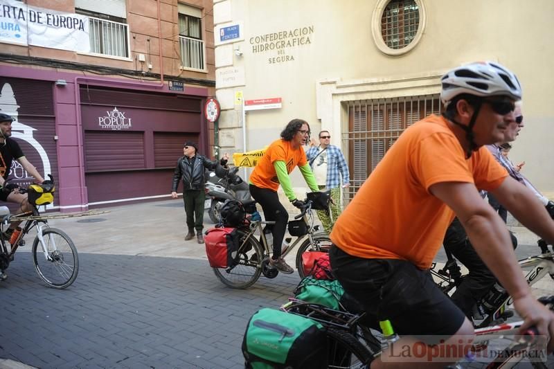 Protesta en bicicleta contra el fracking