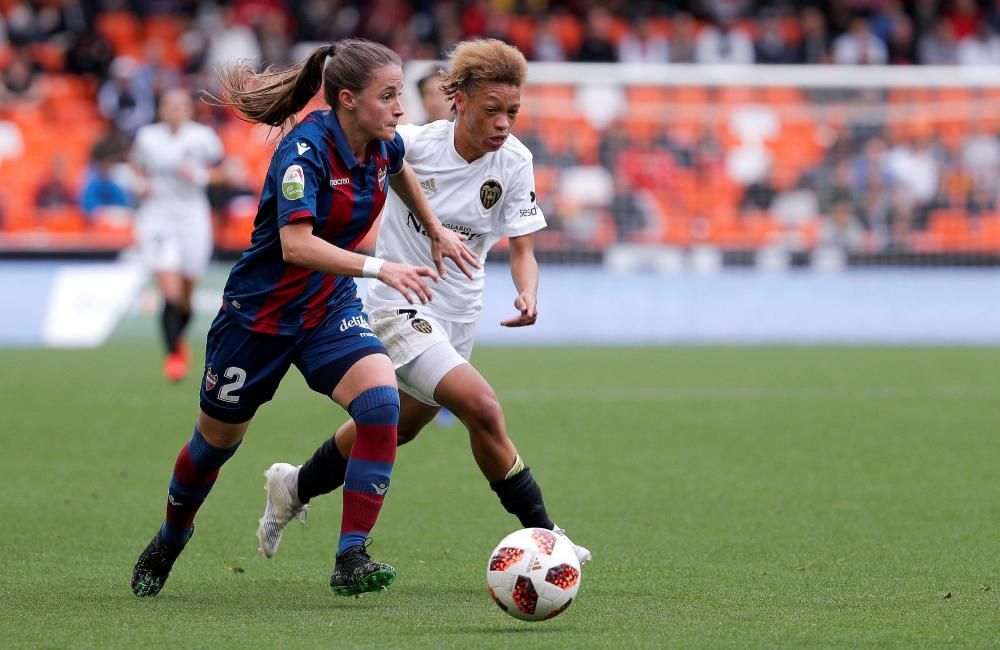 Derbi femenino en Mestalla