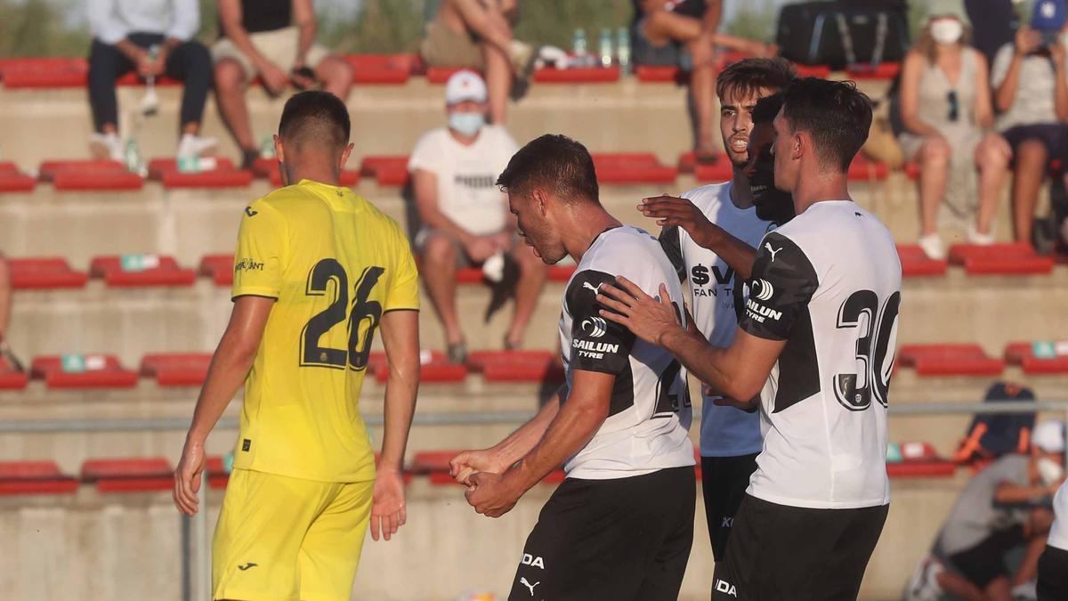 Vallejo en la celebración de uno de los dos tantos que anotó ante el Villarreal CF