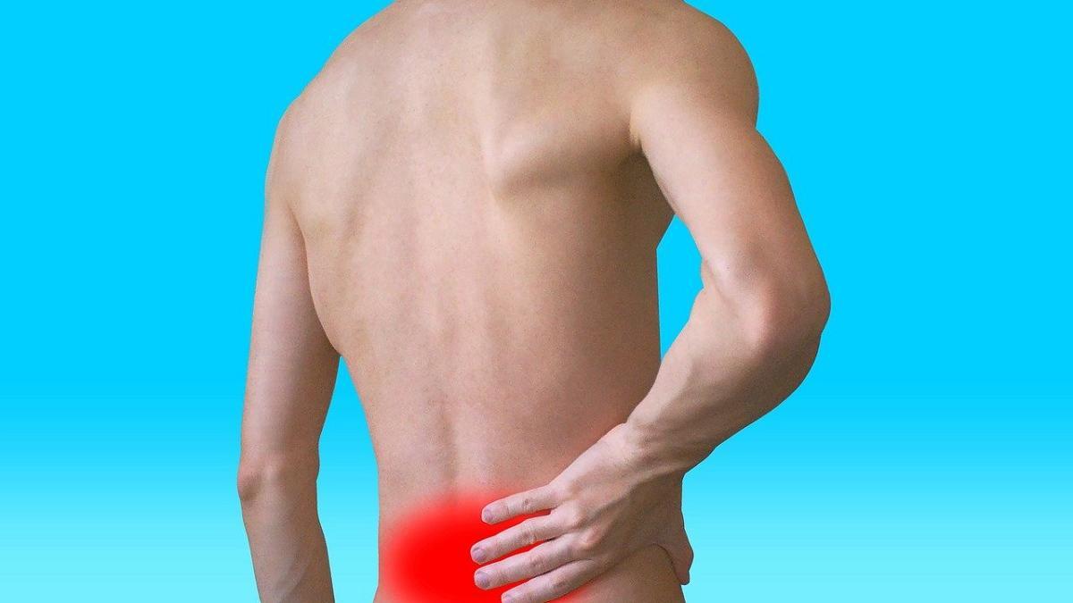 Dolor lumbar inflamatorio: qué hacer y como saber si puede ser síntoma de  una patología grave