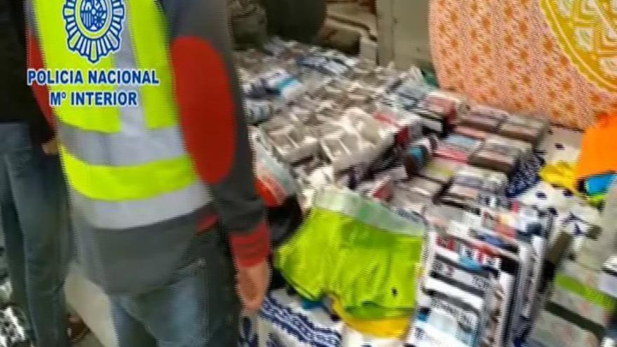 45 detenidos en Benidorm y Dénia por traficar con productos falsificados