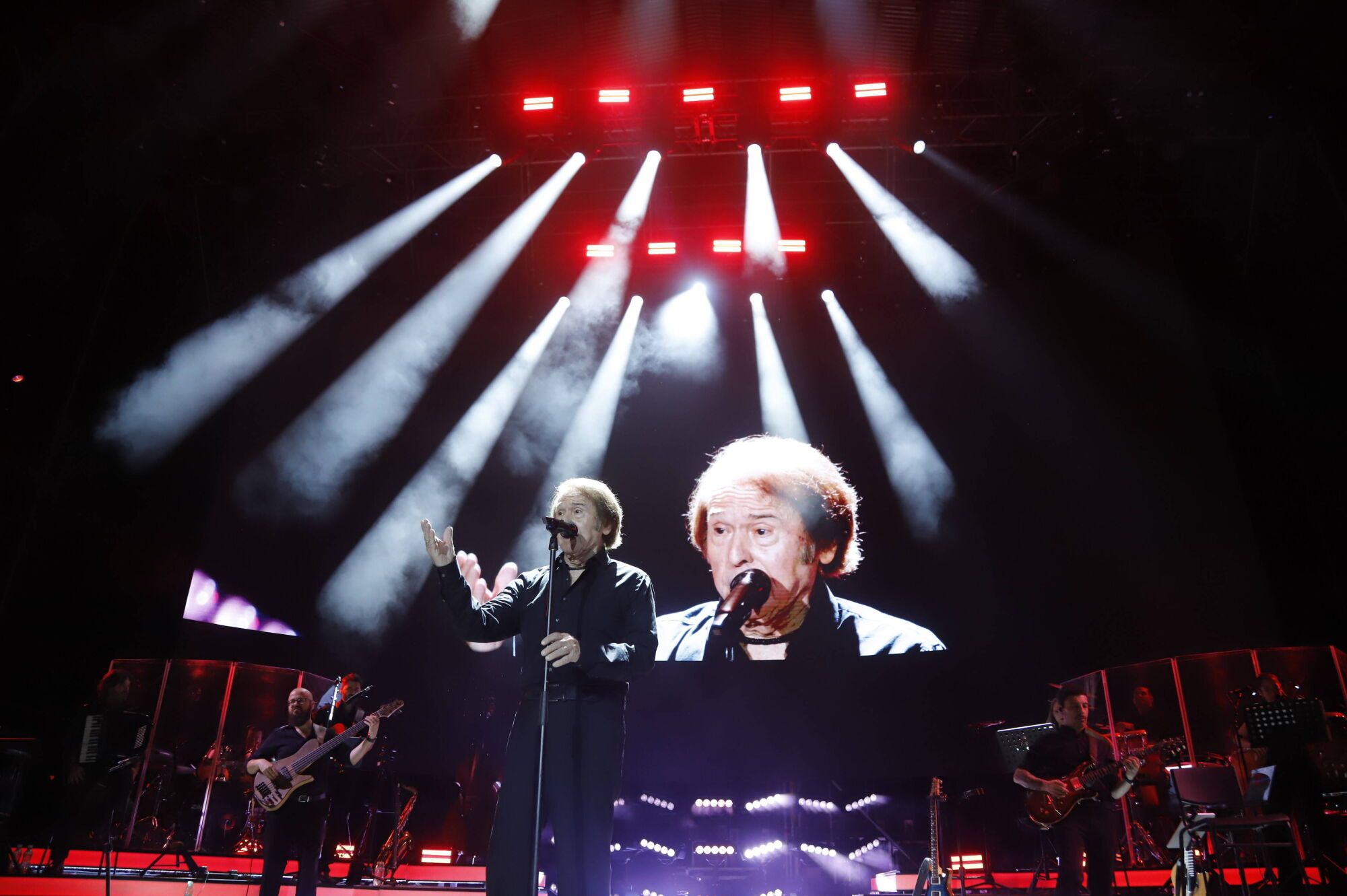 El concierto de Raphael en Córdoba, en imágenes