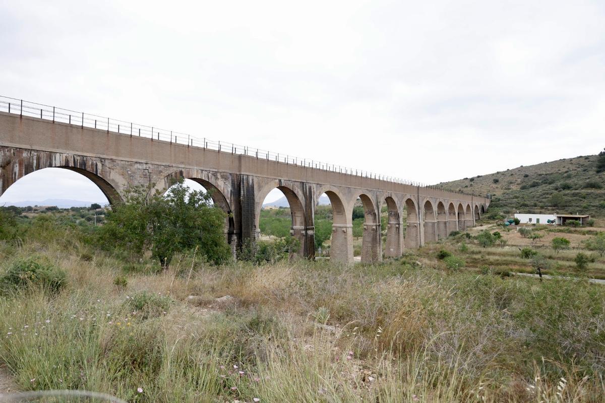 Acueducto de Perín, en Cartagena, en una fotografía tomada este lunes.