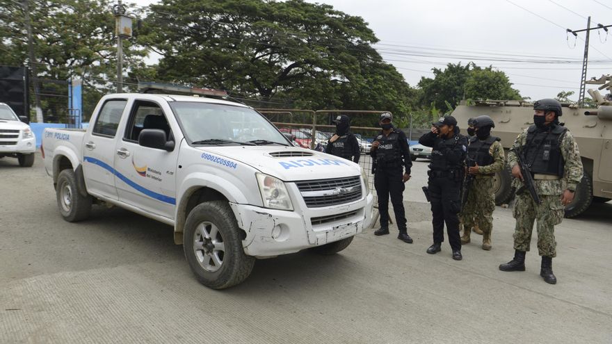 Un grupo de policías en Ecuador.