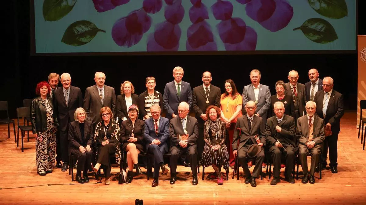 A insurrección e ledicia de Begoña Caamaño ondean no pleno extraordinario das Letras Galegas