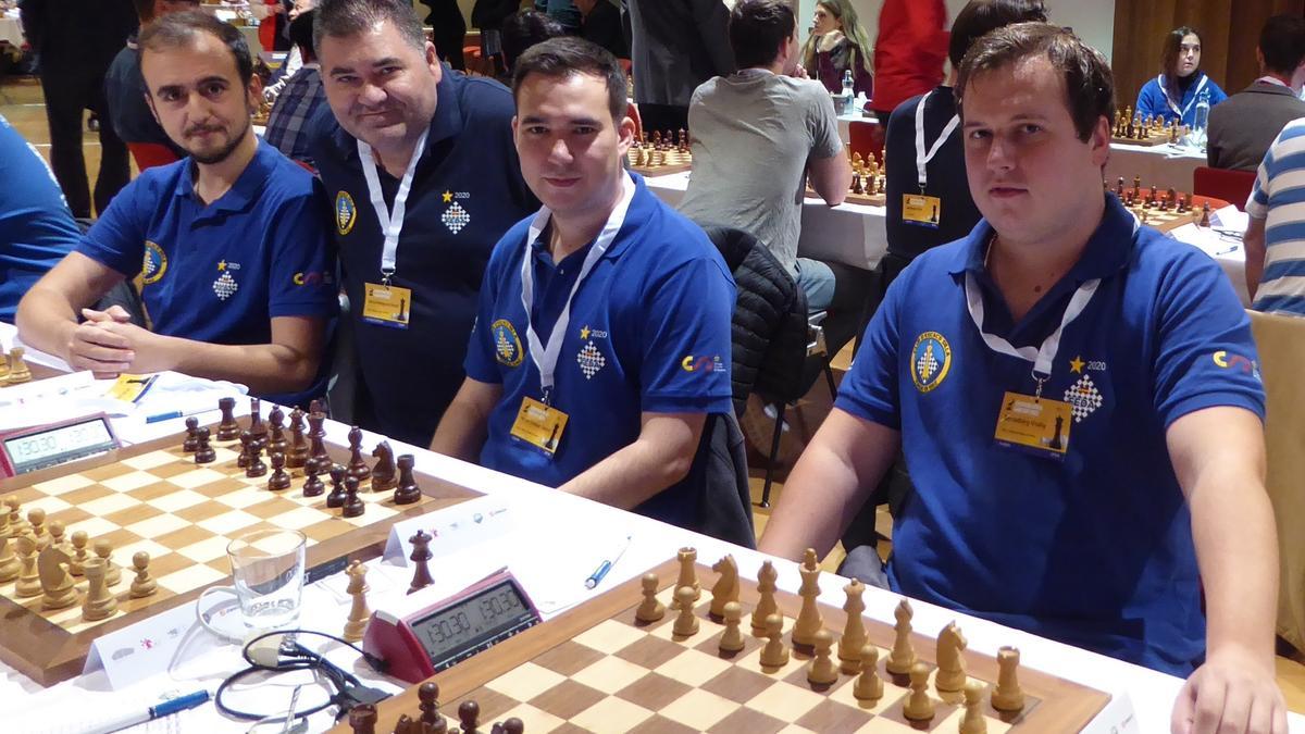 El club de ajedrez Silla va líder en la Copa de Europa de clubes en Austria.