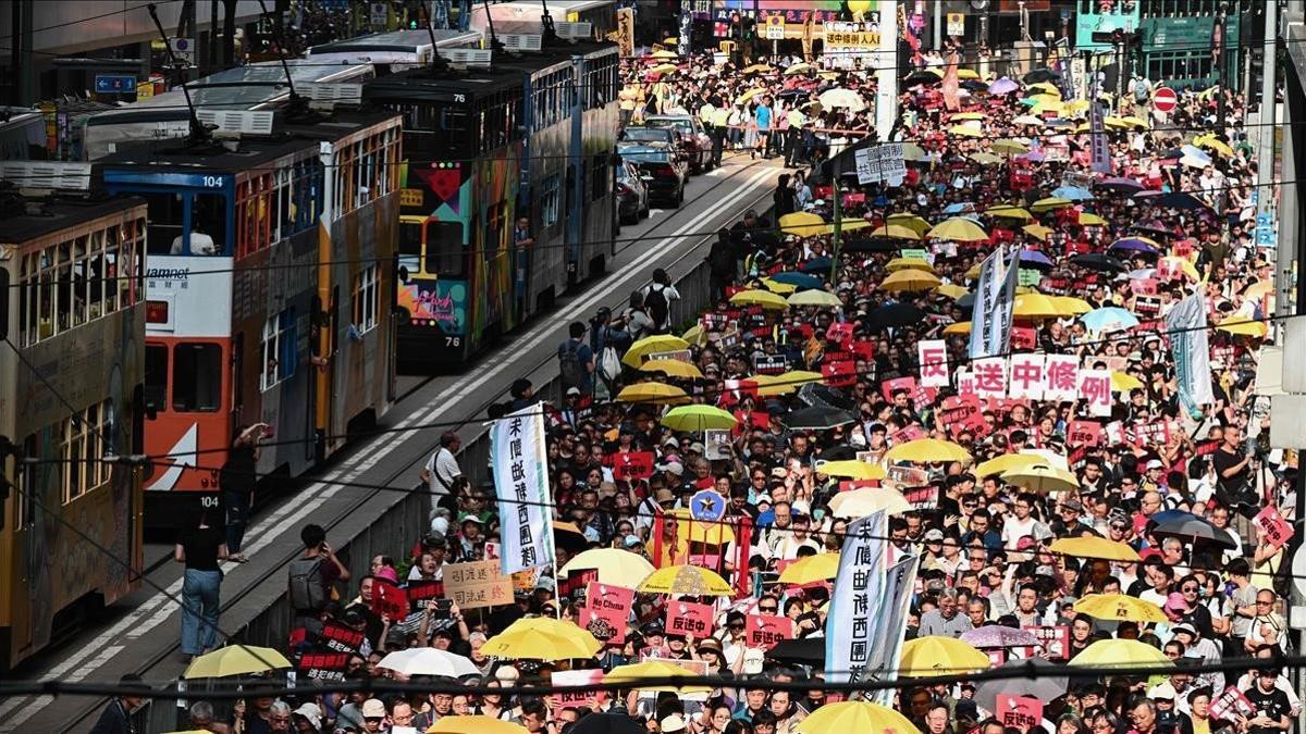 zentauroepp47935965 topshot   activists attend a protest in hong kong on april 2190428174536