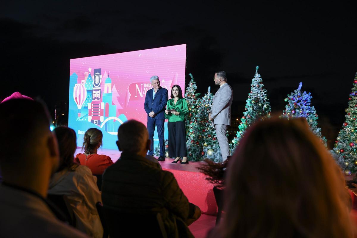 Presentación de la iluminación navideña por la alcaldesa Carolina Darias.