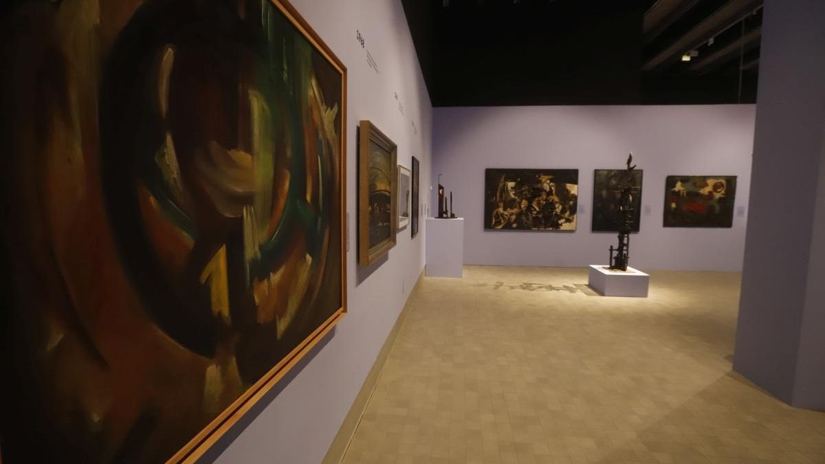 La exposición ocupa dos plantas del IAACC Pablo Serrano de Zaragoza, clausuradas temporalmente.