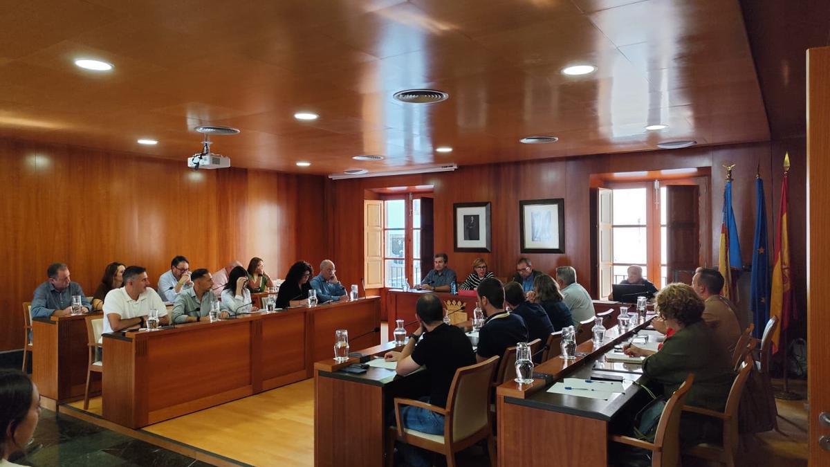 Todos los grupos políticos han llegado a un nuevo acuerdo